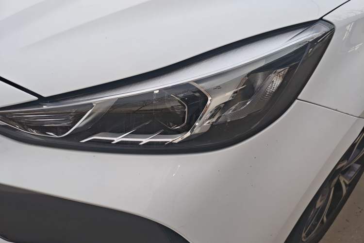 Used MG 5 2023 180 DVVT Manual Fashion Edition
