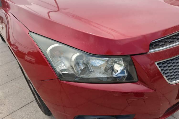 Used Chevrolet Cruze 2013 1.6L SE MT Right Front Headlight