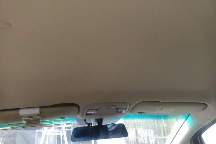 Used Geely Auto Vision X3 2017 1.5L Manual Elite Model Headliner