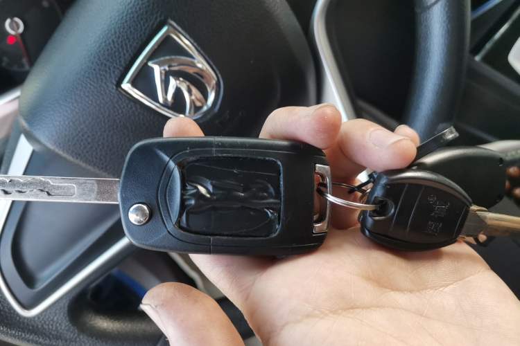 Used Baojun 310W 2017 1.5L Manual Comfort Version China V Vehicle Key