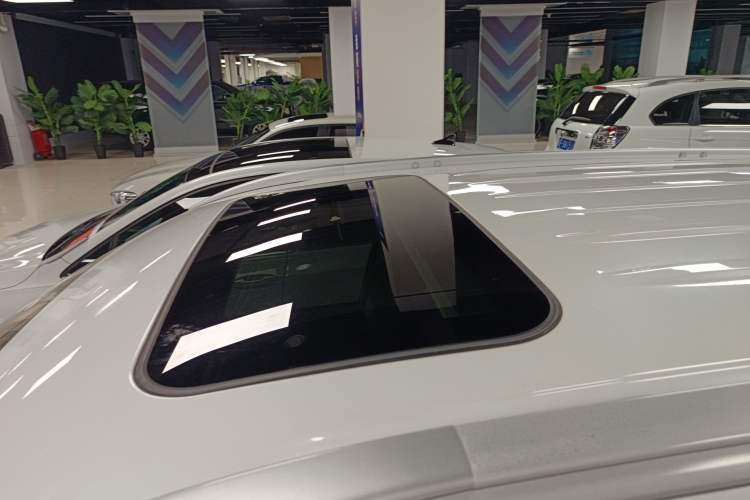 Used Mitsubishi Outlander 2019 2.0L Two-Wheel Drive Comfort Edition 5 Seats China V Standard