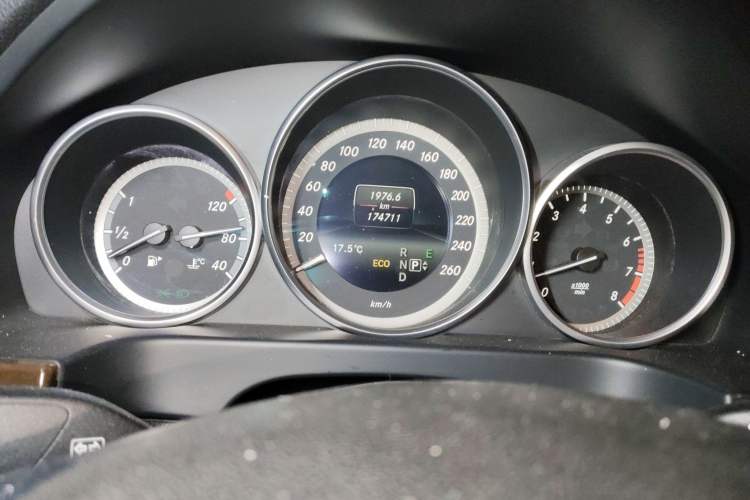 Used Mercedes-Benz E-Class 2015 E 200 L
