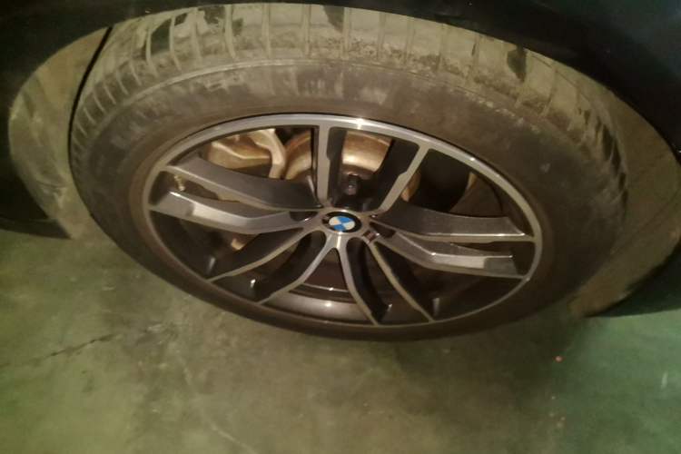 Used BMW 5 Series 2021 525i M Sport Package Exterior 7