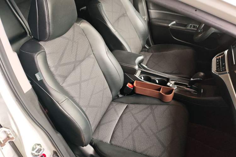 Used Honda Jade 2014 1.8L Automatic Comfort Elite Version 5 Seats
