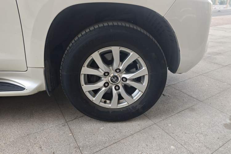 Used Toyota Land Cruiser 