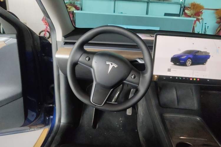 Used Tesla Model Y 2022 Revised Version Rear-Wheel Drive Steering Wheel