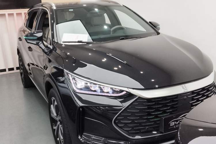 Used BYD Tang New Energy 2025 Intelligent Driving Version DM-i 115KM Flagship Edition Front Right 45 Deg