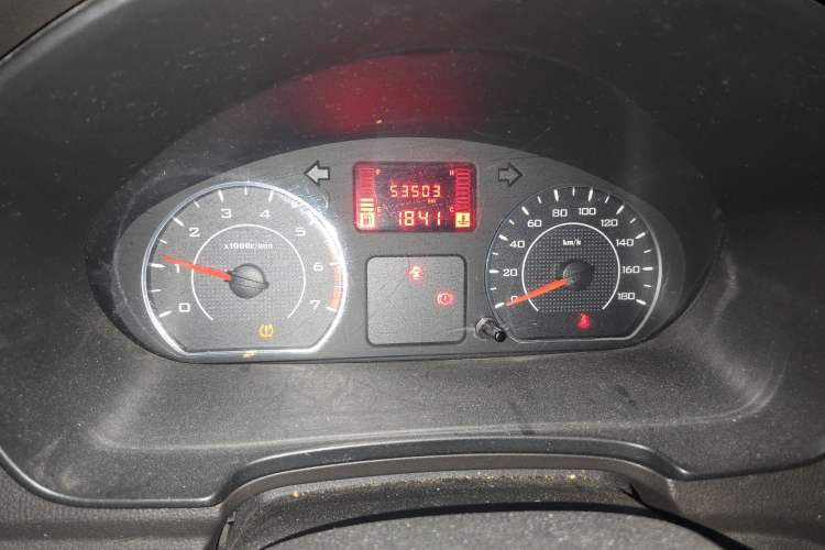 Used Wuling Hongguang V 2019 1.5L Base Version China VI LAR