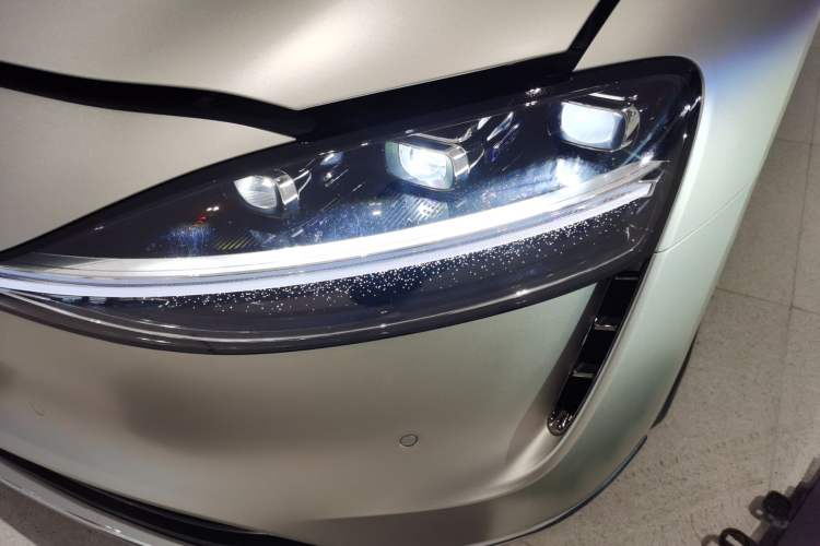 Used Hima Stelato S9 2024 All-Electric Max Rear-Drive Long-Range Version