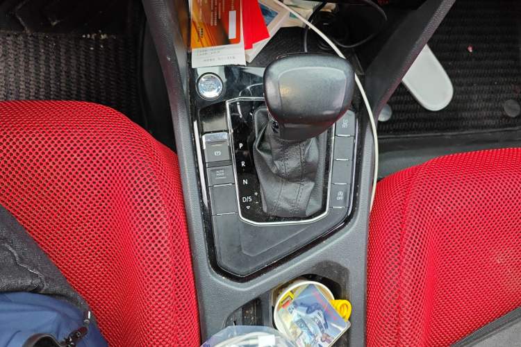 Used Volkswagen Tiguan L 2017 330TSI Automatic Two-Wheel Drive Luxury Edition