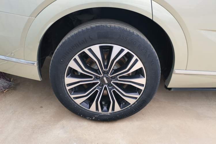 Used Wey Lanshan 2023 Four-Wheel Drive Ultra-Long Range Version Right Rear Wheel Hub