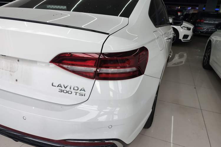 Used Volkswagen Lavida 2023 300TSI DSG Starry Full-Comfort Edition