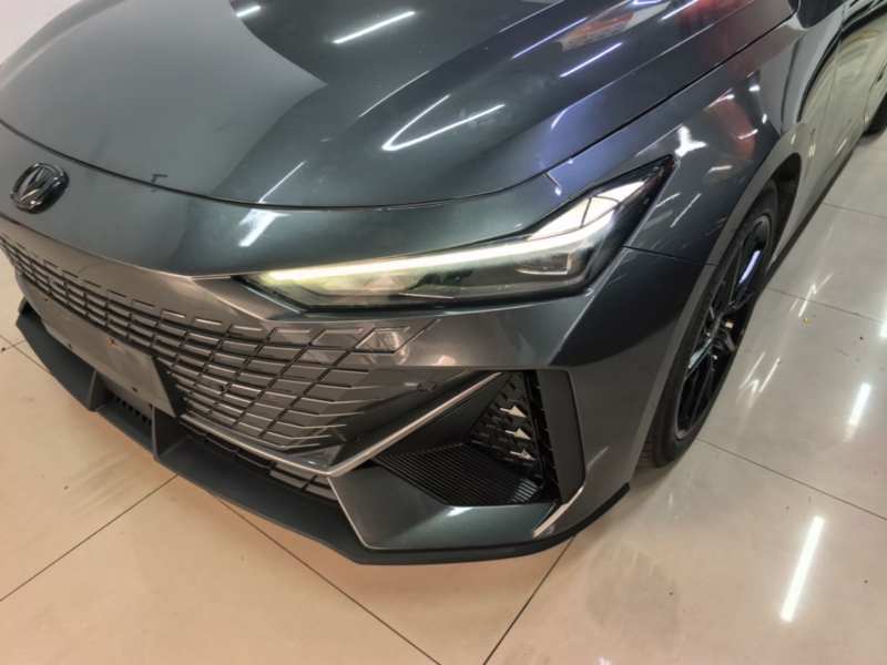Used CHANGAN UNI-V 2022 1.5T Prestige Version — 23