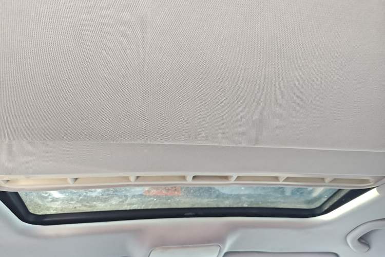 Used Volkswagen Bora 2014 1.6L Automatic Comfort Model Headliner