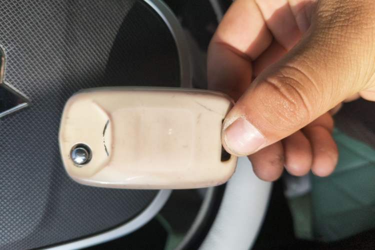 Used Wuling Hongguang MINIEV 2022 Macaron Premium Model – Lithium Iron Phosphate