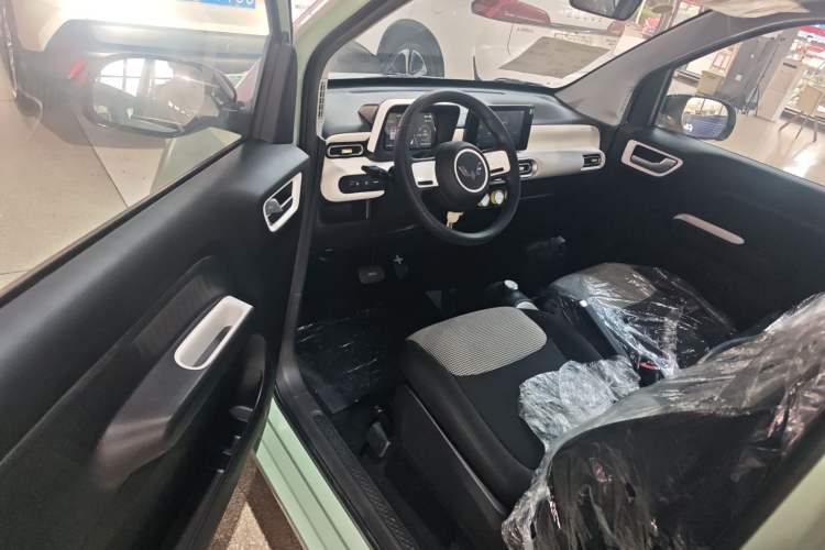 Used Wuling Hongguang MINIEV 2024 3rd Generation 170 km Driver Seat