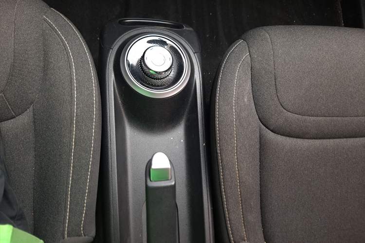 Used Wuling Bingo 2023 333 km Fast-Share Version Gear Lever
