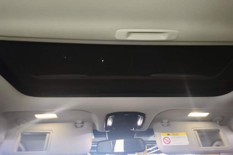 Used Toyota Harrier 2022 2.0L CVT Two-Wheel Drive Luxury Edition
