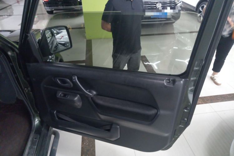 Used Suzuki Jimny 2015 1.3 AT JLX
