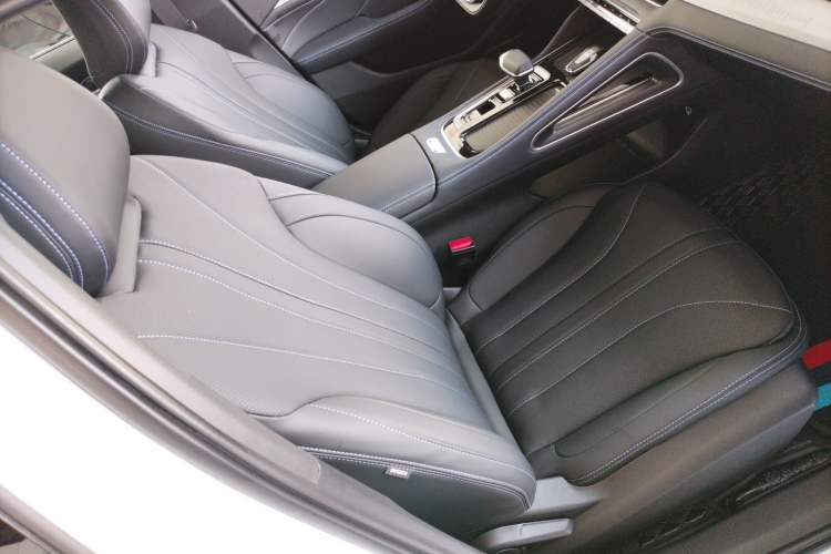 Used Geely Auto Preface 2026 Model Oriental Yao 1.5TD Fuyao Edition Right Front Seat