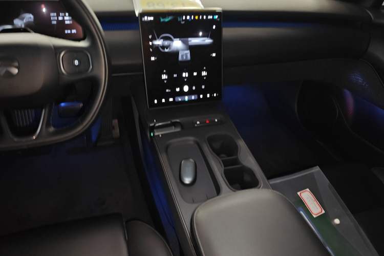 Used Nio ET5T 2024 75kWh Touring Audio And AC Panel