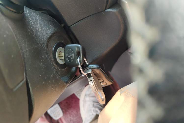 Used Toyota YARiS L Zhi Xuan 2014 1.3E Manual Charm Edition