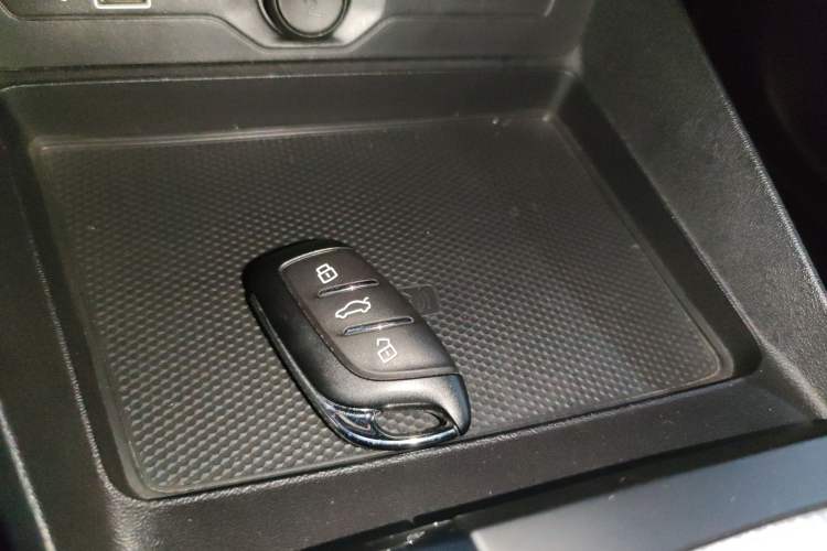 Used MG 5 2021 Revised 300TGI DCT Qingshè Luxurious Enjoyment Edition
