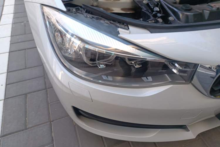 Used BMW 3 Series GT 2013 320i Leading Model