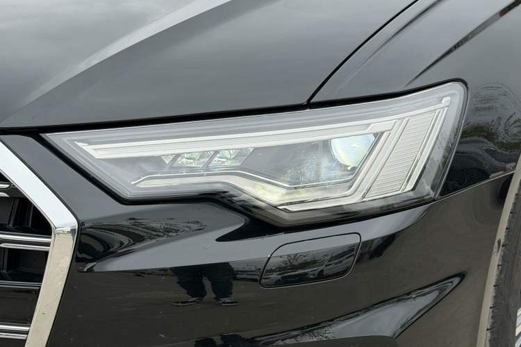 Used Audi A6L 2023 Revised Edition 45 TFSI quattro Prestige Dynamic Version Left Front Headlight