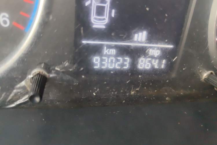 Used Foton Toano 2020 2.5T Manual Tongtu Extended-Wheelbase Mid-Roof 6/7-Seater 4J25TC3