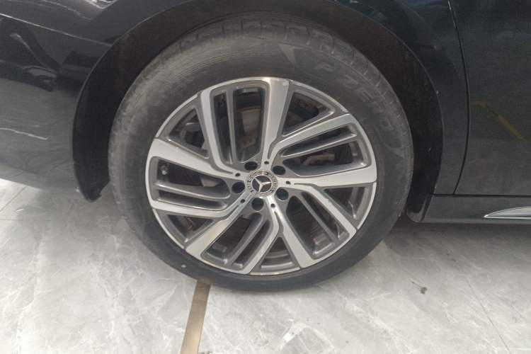 Used Mercedes-Benz E-Class 2024 E 300 L Stylish Model
