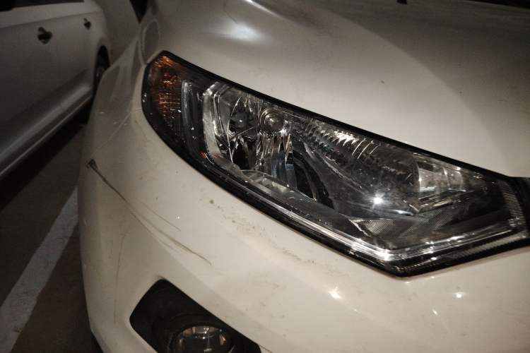 Used Ford EcoSport 2017 1.5L Manual Fashion Model Right Front Headlight