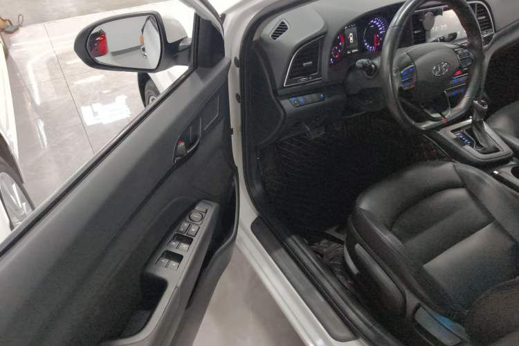 Used Hyundai Elantra (6th Generation / Lingdong) 2018 1.4T Dual-Clutch Xuan Dong · Dynamic Edition