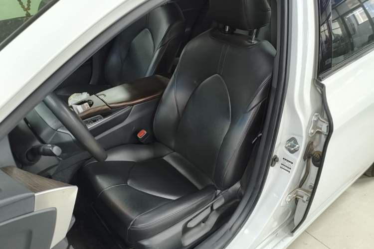 Used Toyota Avalon 2022 2.0L Ambition Edition
