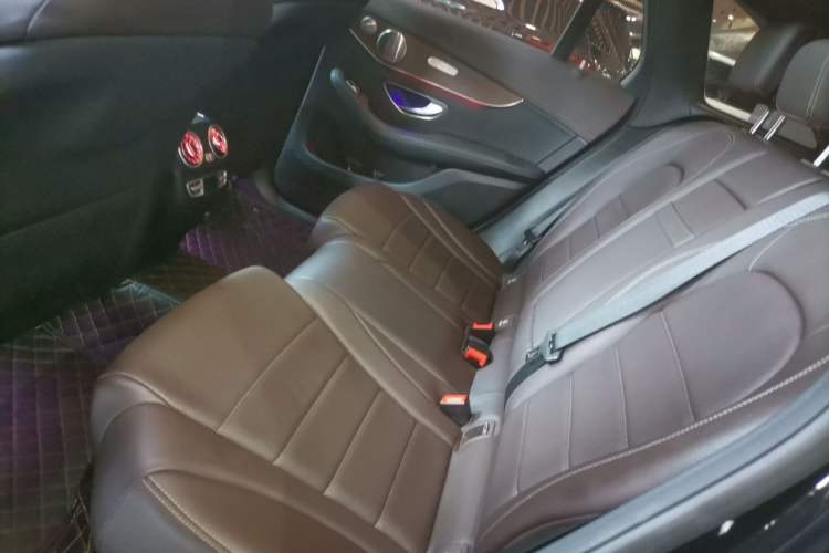 Used Mercedes-Benz GLC 2021 GLC 300 L 4MATIC Dynamic Model Left Rear Seat