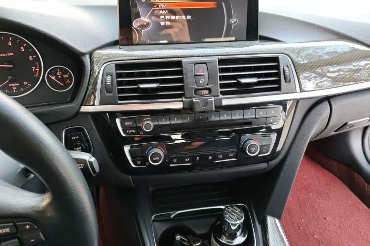 Used BMW 3 Series 2016 316Li Fashion Model
