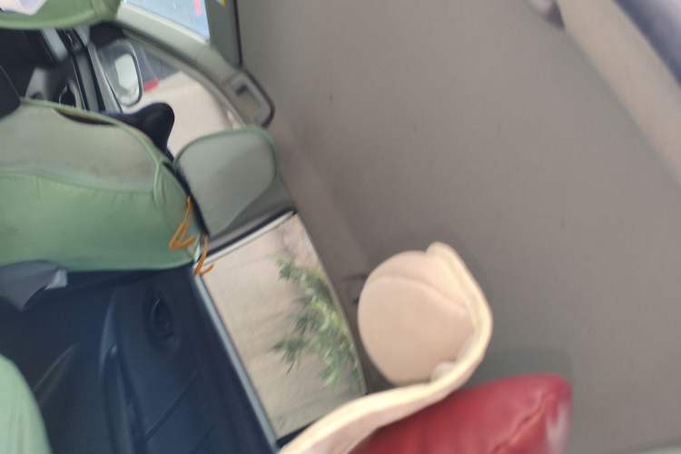 Used Toyota YARiS L Zhi Xiang 2018 1.5E CVT Champion Limited Edition Headliner