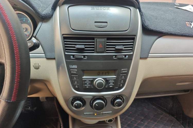 Used Buick Excelle 2013 1.5L Manual Classic Model