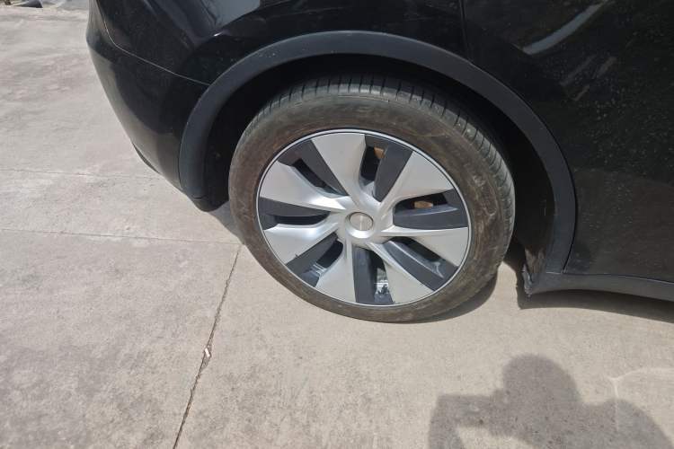 Used Tesla Model Y 2022 Revised Version Rear-Wheel Drive Right Rear Wheel Hub