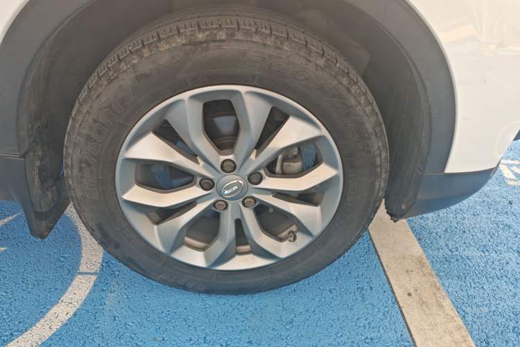 Used GAC Trumpchi GS3 2017 200T Automatic Elite Edition Right Front Wheel Hub