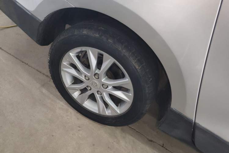 Used Baojun 730 2015 1.8L Manual Luxury Navigation ESP Version 7-seater
