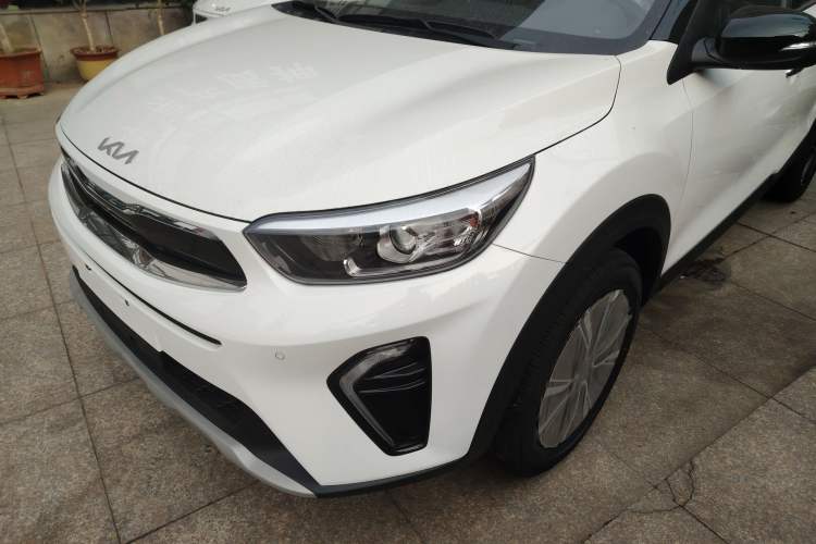 Used Kia kx1 Stonic 2021 1.4L CVT Sunroof Model