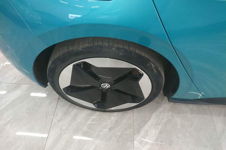 Used Volkswagen ID.3 2021 1st Edition ID. First Impression Edition Right Rear Wheel Hub