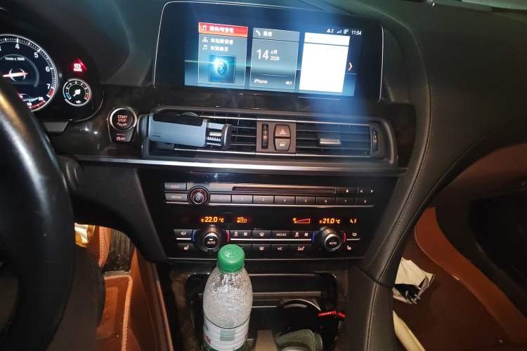 Used BMW 6 Series 2016 640i Convertible Coupe Audio And AC Panel