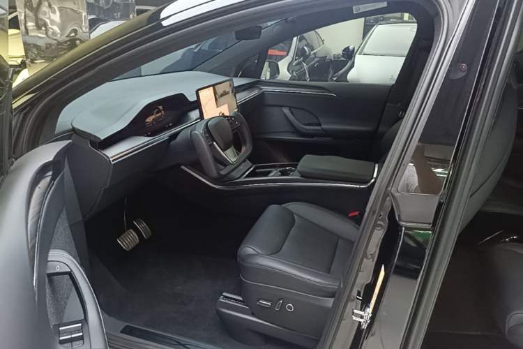 Used Tesla Model X 2023 Dual-Motor All-Wheel-Drive Version
