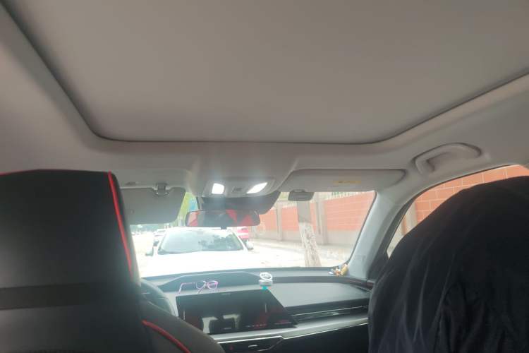 Used CHANGAN OSHAN Z6 2022 Blue Whale 1.5T DCT Luxury Model