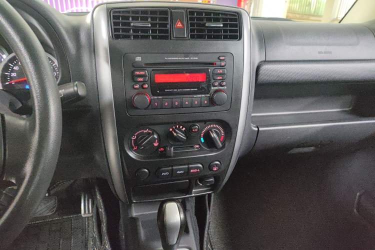 Used Suzuki Jimny 2015 1.3 AT JLX