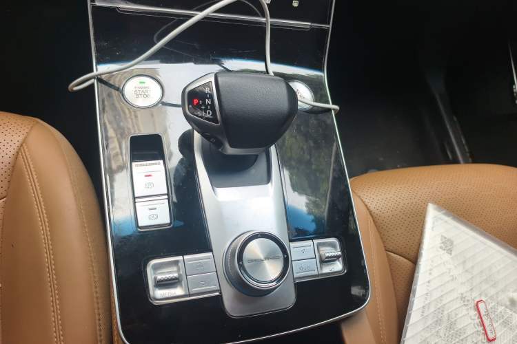 Used BAIC Beijing X7 2020 1.5TD DCT Leading Edition Gear Lever