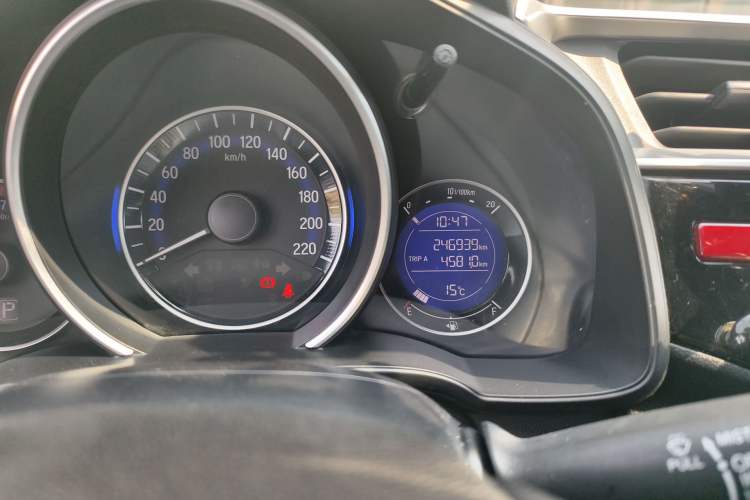 Used Honda Fit 2014 1.5L EXLI CVT Leading Model Odometer Close Up