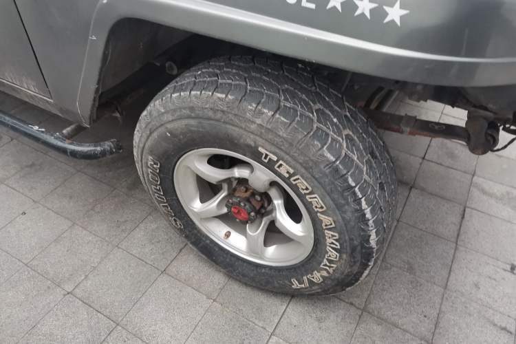 Used BAW 212 Classic 2016 2.0L Van Four-wheel Drive Luxury Version China IV
